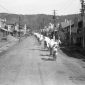 芦別市内炭労自転車キャラバン隊1953